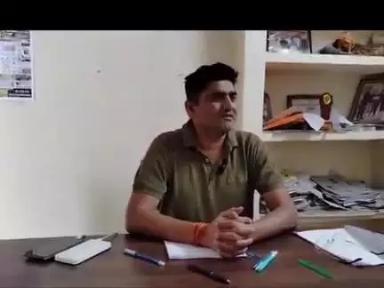 टीकमगढ़ जिले की मोहनगढ़ तहसील का क्या है मामला आप भी सुनिए क्या कुछ कहा मोहनगढ़ तहसीलदार गोविंद सिंह ठाकुर का बयान ।।