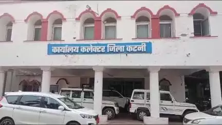 बहोरीबंद जनपद अध्यक्ष के असिस्ट व्यवहार से दुखी जनपद  सदस्य पहुंचे कलेक्टर के दरबार 
लगाया