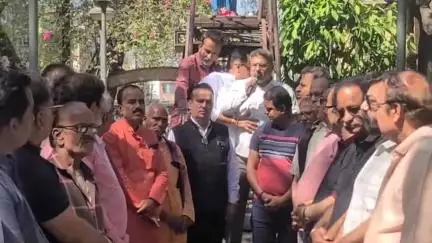 *सकल सिंधी समाज द्वारा शहीद हेमु कालानी जी की जयंती मनाई और प्रतिमा पर माल्यार्पण किया गया*#सिंधी समाज#मन्दसौर #न्यूज