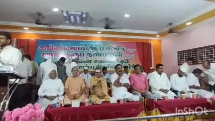 தரங்கம்பாடி: சங்கரம்பந்தலில்  இப்தார் நோன்பு திறப்பு  மும்மத போதகர்கள் உள்ளிட்ட 500 க்கும் மேற்பட்டோர் பங்கேற்பு;