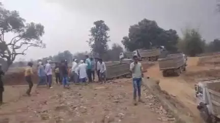 video clip 2,,,, अवैध खनन warish stone khairidih ,,, अभी नहीं रोका गया तो,,हिंसक रूप ले सकता है 😔