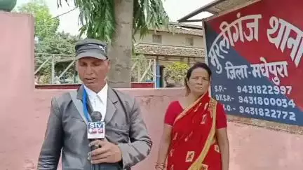 नगर पंचायत मुरलीगंज हाट बाजार पुराने पोस्ट आफिस पास में जमीन विवाद 10 धूर हिस्सा जमीन पर मकान मालिक महिला के साथ मारपीट