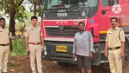 నర్సింహులపేట: పెద్దనాగారం వద్ద కూలీల ఆటోను ఢీ కొట్టి,ఒకరి మృతికి కారణమైన లారీ డ్రైవర్ను అరెస్ట్ చేసిన నర్సింహులపేట పోలీసులు లారీ సీజ్