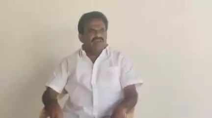 சேந்தமங்கலம்: காளப்பநாயக்கன்பட்டியில் தனது பெயருக்கு களங்கம் ஏற்படுத்தும் நபர்கள் மீது சட்டரீதியாக நடவடிக்கை எடுக்கப்படும் என திமுக ஒன்றிய செயலாளர் பேட்டி அளித்தார்