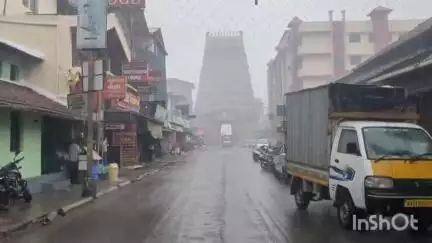 ಶೃಂಗೇರಿ: ಪಟ್ಟಣದಲ್ಲಿ ಧಾರಾಕಾರ ಮಳೆ, ಕಾಫಿ ಹಾಗೂ ಅಡಿಕೆ ಬೆಳೆಗಾರರಲ್ಲಿ ಮಂದಹಾಸ