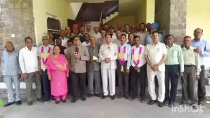 नगरोटा सूरियां: पेंशनर्स वेलफेयर एसोसिएशन ब्लॉक नगरोटा सूरियां की मासिक बैठक लोक निर्माण विभाग विश्रामगृह में संपन्न हुई