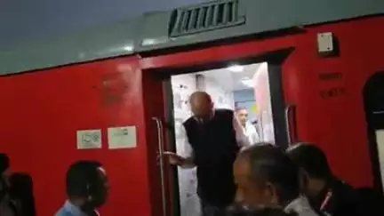 सोनहत: छत्तीसगढ़ के राज्यपाल रमेन डेका एक दिवसीय कोरिया प्रवास पर पहुंचे, विभिन्न कार्यक्रमों में होंगे शामिल।