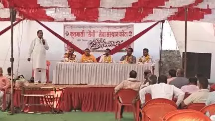 राजस्थान की ओबीसी जातियों मे माली समाज एक प्रमुख समाज है ओर राज्य भर मे डॉ दुर्गाशंकर सैनी सभी समाज बंधुओं में चर्चित है इनके *ससुर स्व श्री मदन लाल सैनी पूर्व प्रदेश अध्यक्ष भाजपा राज्यसभा सांसद* भी रहे है उनकी कार्यकर्ता वाली छवि और ईमानद