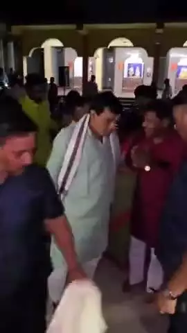 मऊ: मंत्री एके शर्मा के कार्यक्रम के दौरान बिजली हुई गुल #mau #ghosi #gorakhpur #uttarpradesh #national #viral