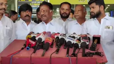 ஆலந்தூர்: 'ஒழுங்கா ராஜினாமா பண்ணுங்க, இல்லைன்னா அவமரியாதைதான்' - விமான நிலையத்தில் ஈபிஎஸ்யை எச்சரித்த ஓபிஎஸ்