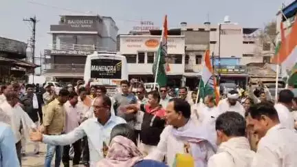 कोंडागांव #कांग्रेस ने किया #Cbi का पुतला दहन । स्वायत्त संस्थाओं का दुरुपयोग कर रही है जिलाध्यक्ष भाजपा बुधराम नेताम