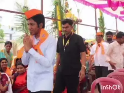ಕಮಲನಗರ: ಸಂಸದ ಸಾಗರ ಖಂಡ್ರೆ ಅವರಿಂದ ಕಾಳಗಾಪುರದಲ್ಲಿ ವಿಶ್ವಗುರು ಬಸವೇಶ್ವರರ ಮೂರ್ತಿ ಅನಾವರಣ