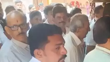 ಪುತ್ತೂರು: ಪುತ್ತೂರಲ್ಲಿ ಮಹಾಲಿಂಗೇಶ್ವರ ದೇವಳದ ಅತಿಕ್ರಮಿತ ಜಾಗ ಬಿಟ್ಟು ಕೊಡುವಂತೆ ಶಾಸಕ ಅಶೋಕ್ ಕುಮಾರ್ ರೈ ಮನವಿ