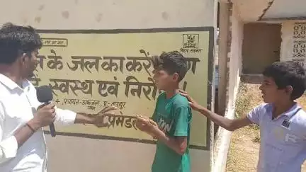 सरकार tax का पैसा क्यों बर्बाद कर रहा है। आज तक पंचायत सरकार भवन शुरूक्यों नहीं हुआ हैं। #tarapur #munger #bihar #tax