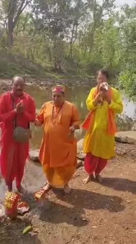 गुवा के पहाड़ी मां वन देवी मंदिर में।चैत्र नवरात्रि