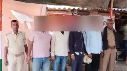 रामगढ़वा: जिले के रामगढ़वा पुलिस ने विशेष समकालीन अभियान के तहत विभिन्न गांवों से 4 अभियुक्तों को किया गिरफ्तार