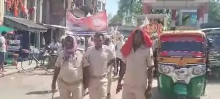 चेनारी श्री सतगुरु महाराज जी का भव्य शोभा यात्रा श्री लक्ष्मण पैलेस से निकल गया
