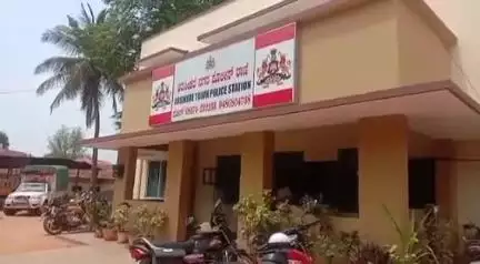 ಅರಸೀಕೆರೆ: ರೈಲ್ವೆ ಸ್ಟೇಷನ್ ಪಾರ್ಕ್ ಬಳಿ ಗಾಂಜಾ ಮಾರಾಟ ಮಾಡುತ್ತಿದ್ದ ಮೂವರ ಬಂಧನ