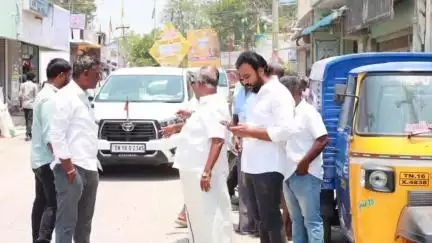 செஞ்சி: வடபாலை சாலையில் நெடுஞ்சாலை துறை சார்பில்  ₹5 கோடி ரூபாய் மதிப்பீட்டில் இருவழித்தடத்திலிருந்து பல்வழி தடமாக சாலை பணியை ஆய்வு மேற்கொண்டார் சட்டமன்ற உறுப