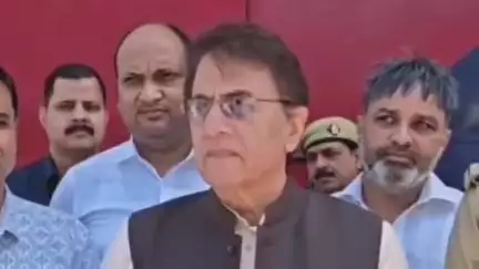 #मेरठ के बीजेपी सांसद अरुण गोविल जेल में बंद अपने पति की हत्यारिन मुस्कान और उसके बॉयफ्रेंड को "श्रीरामचरितमानस" देकर आए