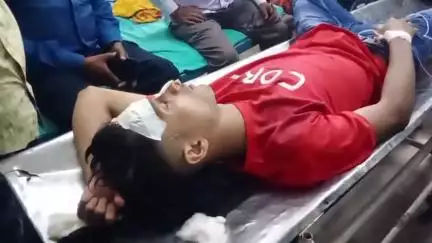 ভরতপুর ১: ঈদের আনন্দের মধ্যে ভরতপুরের ডাঙ্গাপাড়া এলাকায় দুটি বাইকের সংঘর্ষে আহত ২, একজন চিকিৎসা চলছে কান্দি মহকুমা হাসপাতালে