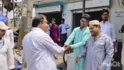 আমতা ১: আমতা বিধানসভায় এলাকায় ঈদ উপলক্ষে  সকলের সাথে উপস্থিত আমতার বিধায়ক সুকান্ত পাল