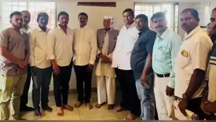 चंदगड: महाराष्ट्र एकीकरण युवा समिती सिमाभाग यांनी घेतली चंदगड विधानसभा मतदारसंघाचे आमदार शिवाजीराव पाटील यांची भेट