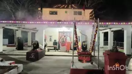डौण्डीलोहारा: डौंडी लोहारा के दंतेश्वरी मंदिर में जलाई गई 50 मनोकामना जोत श्रद्धालु पहुंच रहे माता की दर्शन के लिए #Viral #Navratri