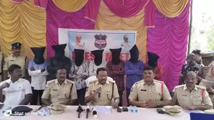 చైన్ స్నాచింగ్  కేసుకు సంబంధించిన వివరాలు వెల్లడించిన మెదక్ జిల్లా ఎస్పీ శ్రీ. డి. ఉదయ్ కుమార్ రెడ్డి ఐపీఎస్ గారు