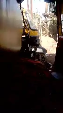 Chanderi 15 hatkapura ki deepee Ka fase k tur tut kar jali ke jhuka