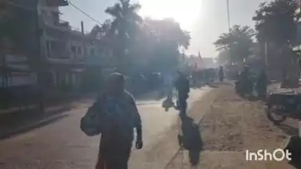 माखन नगर 4 साल से निराहार संत दादा गुरु की नर्मदा यात्रा का माखन नगर में हुआ भव्य स्वागत
