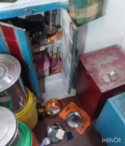 माखन नगर के ग्राम भैया मैं काढ़ाईया मे अज्ञात चोरो ने घर में घुसकर  क़ी चोरी शिकायत दर्ज