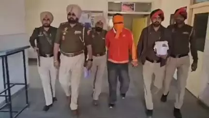 ਜੈਤੋ: ਡੋਡ ਅਤੇ ਕੋਟਕਪੂਰਾ ਰੋਡ ਤੋਂ 2 ਵੱਖ-ਵੱਖ ਮਾਮਲਿਆਂ ਵਿੱਚ 8  ਮੁਲਜ਼ਮ ਗ੍ਰਿਫਤਾਰ,ਨਜਾਇਜ਼ ਅਸਲਾ ਅਤੇ ਤੇਜ਼ਧਾਰ ਹਥਿਆਰ ਹੋਏ ਬਰਾਮਦ