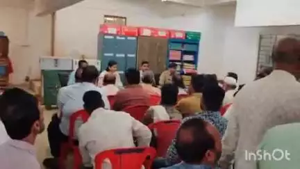 माखन नगर थाने में आज होली रंग पंचमी रमजान एवं ईद को लेकर  शांति समिति की बैठक का आयोजन किया गया