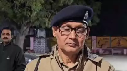 बाह ब्रेकिंग,,,,,

बीच-बचाव करने गए दो सगे भाइयों पर चाकूओं से हमला, एक भाई की मौत,दूसरा गंभीर