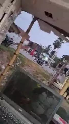 बरसा और हवा तेज के साथ आज ठंड का महसूस किया बिज़ली  दिन भार नहीं होने से लोगों में भारी परशानियों का सामना करना पड़ा