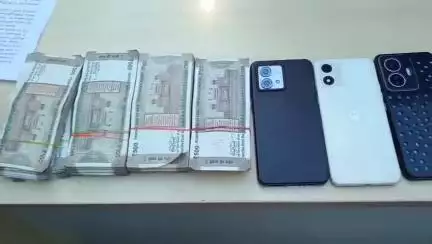 చివ్వెంల: మొబైల్స్ దొంగ లించి.. నగదు కాజేసిన దుండగులు అరెస్ట్: చివ్వెంల పోలీస్ స్టేషన్లో వివరాలు వెల్లడించిన సీఐ రాజశేఖర్