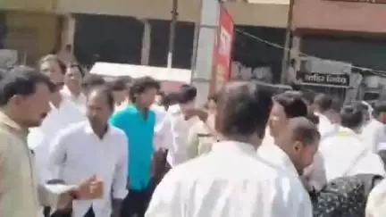 वडवणी: शहरातील वसंतराव नाईक चौकाच्या सुशोभीकरणाला विरोध करू नका, बंजारा समाजाची मागणी #Jansamasya
