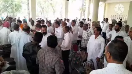 रादौर: पूर्व कैबिनेट मंत्री ने विधानसभा साडोरा के सक्रिय सदस्यों की लि मिटिंग