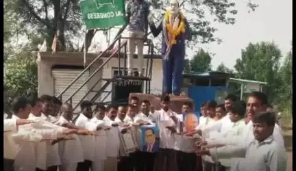 నాగిరెడ్డిపేట: రాజ్యాంగాన్ని కాపాడుకోవాల్సిన బాధ్యత ప్రతి ఒక్కరిపై ఉంది :తాండూర్లో నాగిరెడ్డిపేట మండల కాంగ్రెస్ అధ్యక్షులు శ్రీధర్ గౌడ్