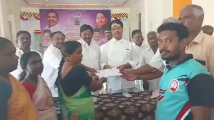 திருமயம்: நமனசமுத்திரத்தில் நடைபெற்ற அதிமுகவின் திண்ணை பிரச்சாரத்தில் ஏராளமான புதிய உறுப்பினர்கள் இணைக்கப்பட்டன
