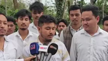 শদিয়া: শদিয়া ছেইণ্ট থমাছ হাইস্কুলত অসমীয়া বিষয়ৰ প্ৰশ্নকাকতত অসমীয়া ভাষাৰ শ্ৰাদ্ধ, শদিয়াত তীব্ৰ ক্ষোভ প্ৰকাশ আছুৰ নেতৃত্বৰ