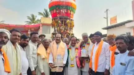 ನವಲಗುಂದ: ನಾಗರಳ್ಳಿ ಗ್ರಾಮದಲ್ಲಿ ಶರಣ ಬಸವೇಶ್ವರ ಜಾತ್ರಾಮಹೋತ್ಸವದಲ್ಲಿ ಭಾಗಿಯಾದ ಶಾಸಕ‌ ಎನ್.ಎಚ್.ಕೋನರಡ್ಡಿ
