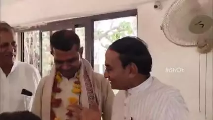 डोलरिया: वघवाड़ा में भाजपा के पूर्व जिला महामंत्री ने विधायक से मुलाकात की, विधायक ने महामंत्री को जन्मदिन की शुभकामनाएं दी