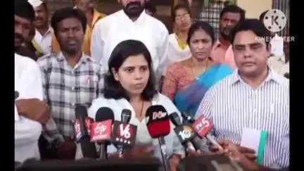 త్రిపురారం: రైతులు పంట మార్పిడి దిశగా వెళ్లాలి :జిల్లా కలెక్టర్ ఇలా త్రిపాఠి
