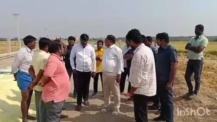 ఎల్కతుర్తి: ఏల్కతుర్తిలో రజతోత్సవ భారీ బహిరంగ సభ పార్కింగ్ స్థలాన్ని పరిశీలించిన మాజీ మంత్రి దయాకర్ రావు
