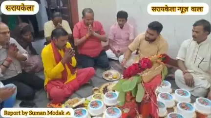 कुदरसाई हनुमान मंदिर में 51 केक काटकर मनाई गई श्रीराम भक्त हनुमान जी की जयंती, श्रद्धालुओं की उमड़ी रही भीड़