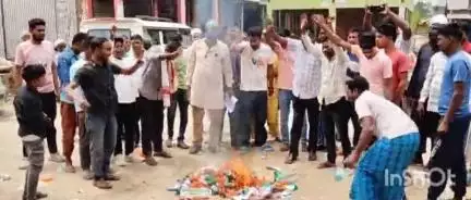 নগৰবেৰা: বাঘমাৰাচৰত সাংসদ ৰকিবুল হুছেইনৰ বিৰুদ্ধে তীব্ৰ প্ৰতিবাদ সাব্যস্ত প্ৰায় দুই শতাধিক কংগ্ৰেছীৰ