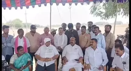 ఎల్కతుర్తి: ఎల్కతుర్తి-చింతలపల్లి వద్ద ఈనెల 27న రజతోత్సవ మహాసభ ఏర్పాట్లు పరిశీలించిన ఎమ్మెల్సీ మధుసూదనా చారి