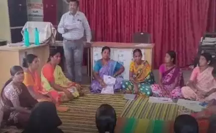 రాజంపేట: డ్వాక్రా రుణాలను సక్రమంగా నిర్వహించాలి: రాజాంపేట మండల సమైఖ్య అధ్యక్షురాలు లలిత